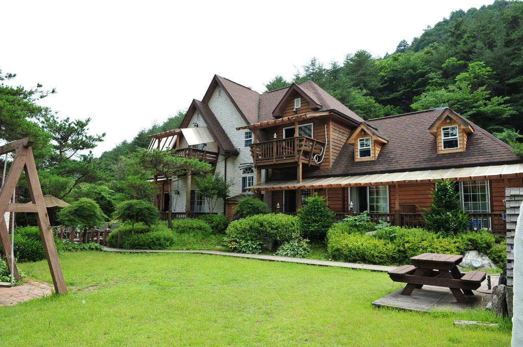 平昌Bench House别墅 外观 照片
