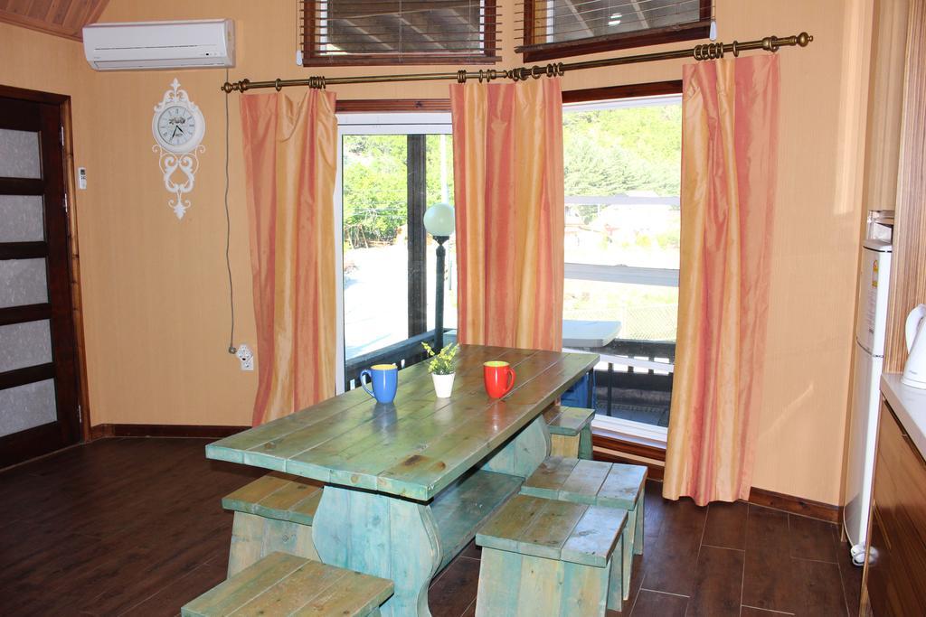 平昌Bench House别墅 外观 照片